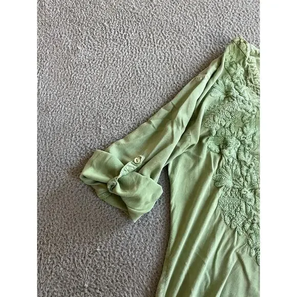 Solitare Button Top Medium Floral Embroidery V-Neck Roll Tab Green Boho Fairy - Picture 6 of 16